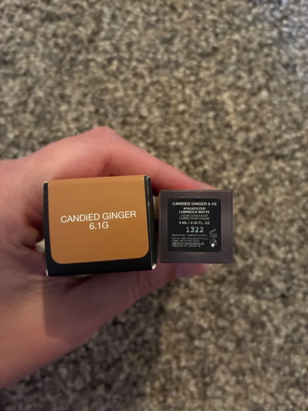 Huda Beauty Faux Filter Concealer Candied Ginger